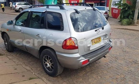 Buy Used Hyundai Santa Fe Beige Car in Kigali in Rwanda Buy Used Hyundai Santa Fe Beige Car in Kigali in Rwanda