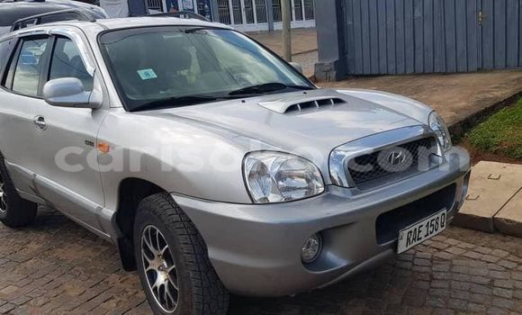 Buy Used Hyundai Santa Fe Beige Car in Kigali in Rwanda Buy Used Hyundai Santa Fe Beige Car in Kigali in Rwanda