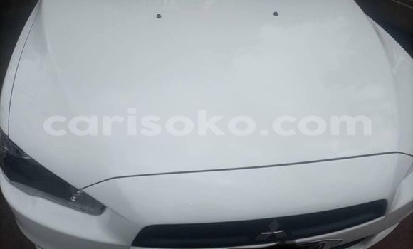 Acheter Occasion Voiture Mitsubishi Lancer Blanc à Kigali, Rwanda