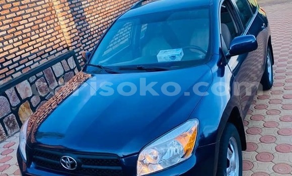Sayi Na hannu Toyota RAV4 Bleu Mota in Kigali a Rwanda Sayi Na hannu Toyota RAV4 Bleu Mota in Kigali a Rwanda