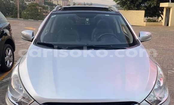 Buy Used Hyundai Tucson Beige Car in Kigali in Rwanda Buy Used Hyundai Tucson Beige Car in Kigali in Rwanda