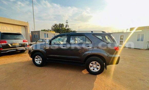 Sayi Na hannu Toyota 4Runner Noir Mota in Kigali a Rwanda Sayi Na hannu Toyota 4Runner Noir Mota in Kigali a Rwanda