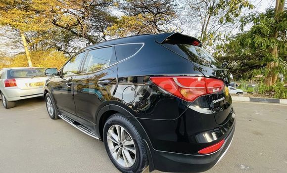 Buy Used Hyundai Santa Fe Black Car in Kigali in Rwanda Buy Used Hyundai Santa Fe Black Car in Kigali in Rwanda