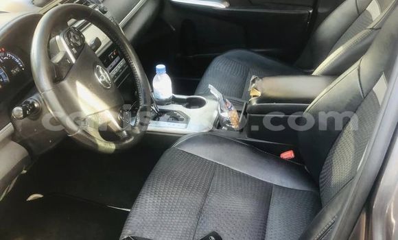 Acheter Occasion Voiture Toyota Camry Noir à Kigali, Rwanda Acheter Occasion Voiture Toyota Camry Noir à Kigali, Rwanda