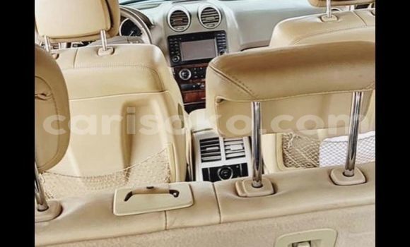 اشتري مستعمل Mercedes-Benz ML–Class Blanc سيارة في Kigali في Rwanda اشتري مستعمل Mercedes-Benz ML–Class Blanc سيارة في Kigali في Rwanda