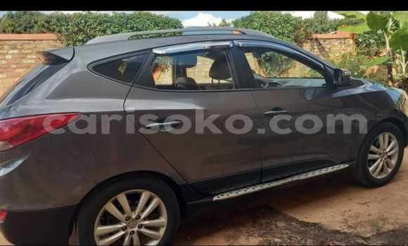 Buy Used Hyundai Tucson Silver Car in Kigali in Rwanda Buy Used Hyundai Tucson Silver Car in Kigali in Rwanda