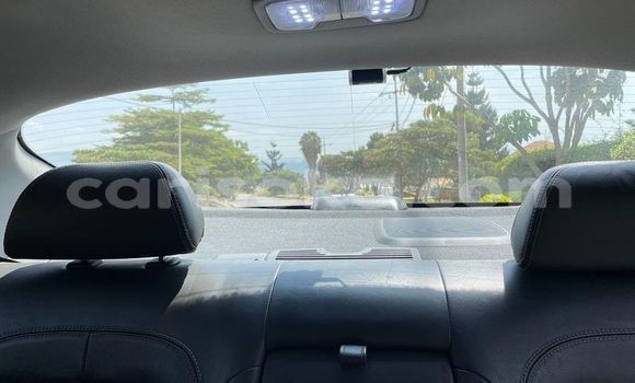 Buy Used Kia K5 White Car in Kigali in Rwanda Buy Used Kia K5 White Car in Kigali in Rwanda