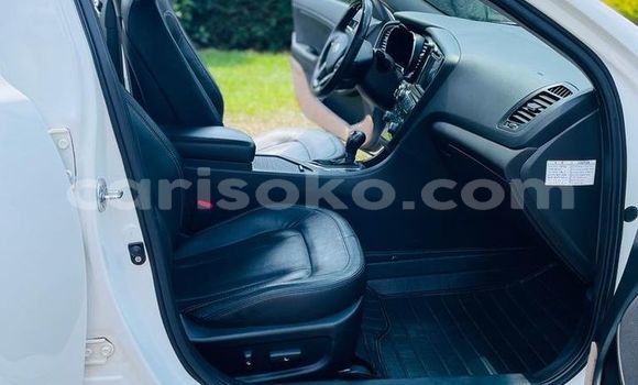 Buy Used Kia K5 White Car in Kigali in Rwanda Buy Used Kia K5 White Car in Kigali in Rwanda