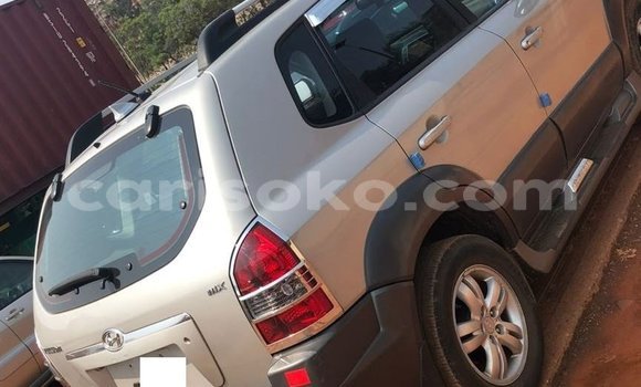 Buy Used Hyundai Tucson Silver Car in Kigali in Rwanda Buy Used Hyundai Tucson Silver Car in Kigali in Rwanda