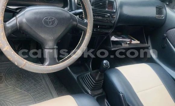 Sayi Na hannu Toyota Corolla Beige Mota in Kigali a Rwanda Sayi Na hannu Toyota Corolla Beige Mota in Kigali a Rwanda