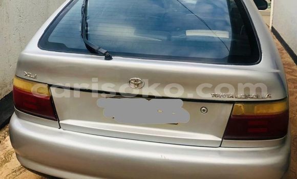 Sayi Na hannu Toyota Corolla Beige Mota in Kigali a Rwanda Sayi Na hannu Toyota Corolla Beige Mota in Kigali a Rwanda