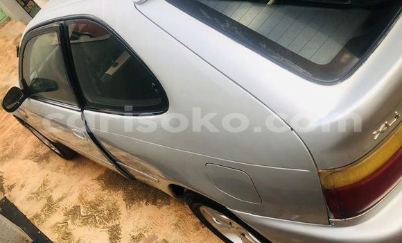 Sayi Na hannu Toyota Corolla Beige Mota in Kigali a Rwanda Sayi Na hannu Toyota Corolla Beige Mota in Kigali a Rwanda