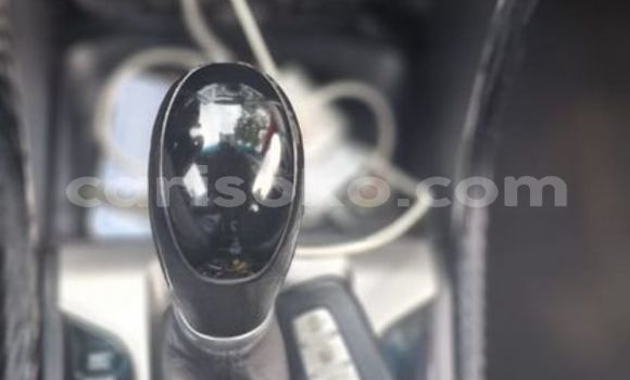 Buy Used Hyundai i30 White Car in Kigali in Rwanda Buy Used Hyundai i30 White Car in Kigali in Rwanda