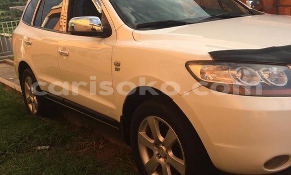 Buy Used Hyundai Santa Fe White Car in Kigali in Rwanda Buy Used Hyundai Santa Fe White Car in Kigali in Rwanda