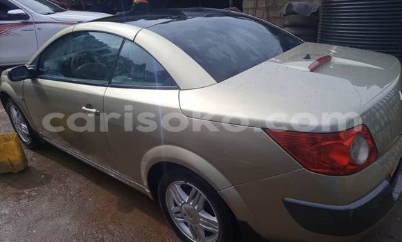 Buy Used Renault 10 Silver Car in Kigali in Rwanda Buy Used Renault 10 Silver Car in Kigali in Rwanda