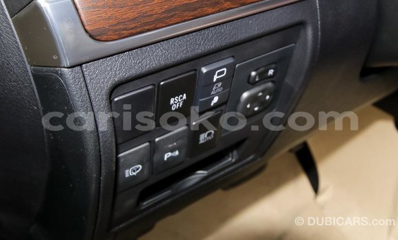 Acheter Import Voiture Toyota Land Cruiser Noir à Import - Dubai, Rwanda Acheter Import Voiture Toyota Land Cruiser Noir à Import - Dubai, Rwanda