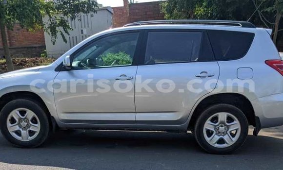 Buy Used Toyota RAV4 Beige Car in Kigali in Rwanda Buy Used Toyota RAV4 Beige Car in Kigali in Rwanda