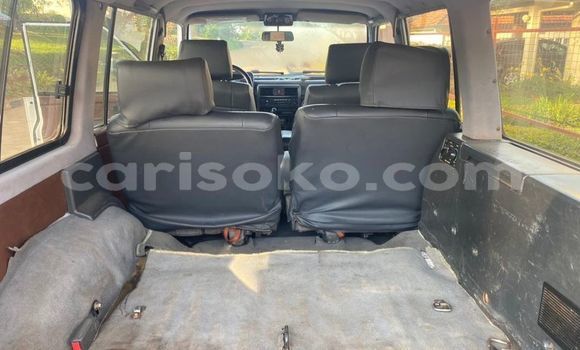 Sayi Na hannu Nissan Patrol Blanc Mota in Kigali a Rwanda Sayi Na hannu Nissan Patrol Blanc Mota in Kigali a Rwanda