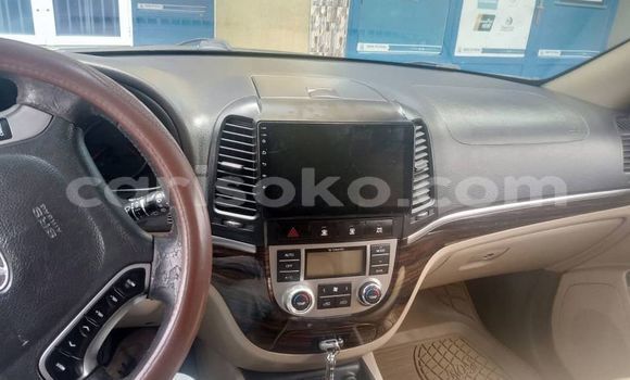 Sayi Na hannu Hyundai Santa Fe Marron Mota in Kigali a Rwanda Sayi Na hannu Hyundai Santa Fe Marron Mota in Kigali a Rwanda