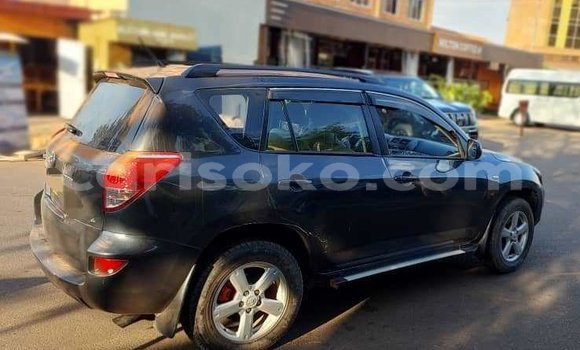 Sayi Na hannu Toyota RAV4 Gris Mota in Kigali a Rwanda Sayi Na hannu Toyota RAV4 Gris Mota in Kigali a Rwanda