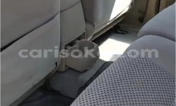 Acheter Occasion Voiture Toyota 4Runner Beige à Kigali, Rwanda Acheter Occasion Voiture Toyota 4Runner Beige à Kigali, Rwanda