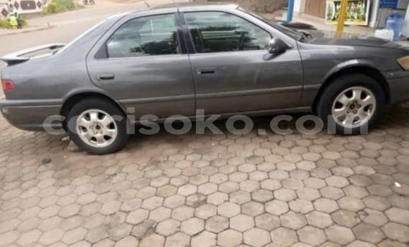 Acheter Occasion Voiture Toyota Camry Gris à Kigali, Rwanda Acheter Occasion Voiture Toyota Camry Gris à Kigali, Rwanda