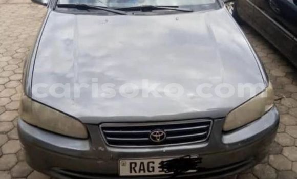 Acheter Occasion Voiture Toyota Camry Gris à Kigali, Rwanda Acheter Occasion Voiture Toyota Camry Gris à Kigali, Rwanda