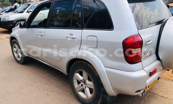 Acheter Occasion Voiture Toyota RAV4 Gris à Kigali, Rwanda Acheter Occasion Voiture Toyota RAV4 Gris à Kigali, Rwanda