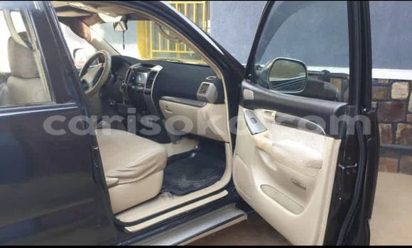 Acheter Occasion Voiture Toyota Land Cruiser Prado Noir à Kigali, Rwanda Acheter Occasion Voiture Toyota Land Cruiser Prado Noir à Kigali, Rwanda