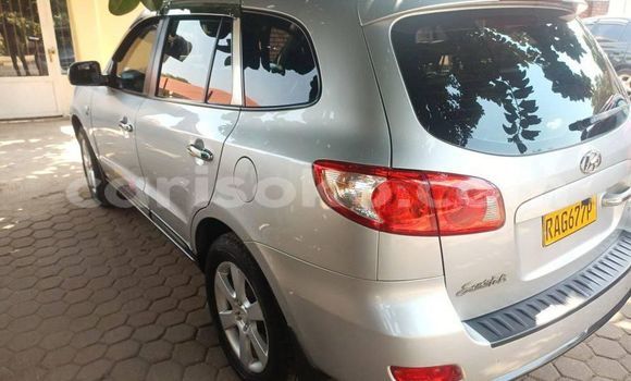 اشتري مستعمل Hyundai Santa Fe Beige سيارة في Kigali في Rwanda اشتري مستعمل Hyundai Santa Fe Beige سيارة في Kigali في Rwanda