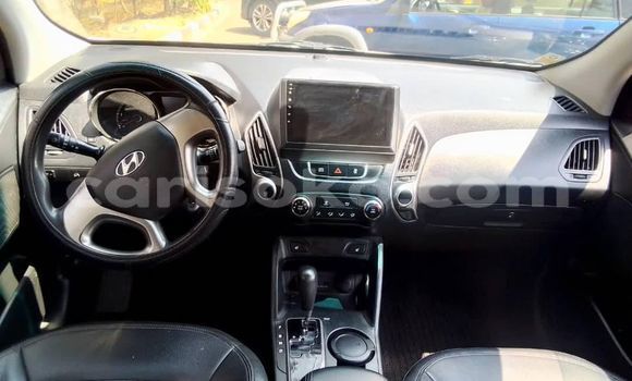 Buy Used Hyundai Tucson White Car in Kigali in Rwanda Buy Used Hyundai Tucson White Car in Kigali in Rwanda