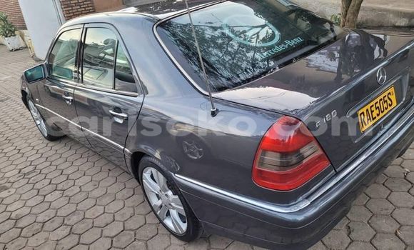 Buy Used Mercedes-Benz C180 coupe Silver Car in Kigali in Rwanda Buy Used Mercedes-Benz C180 coupe Silver Car in Kigali in Rwanda