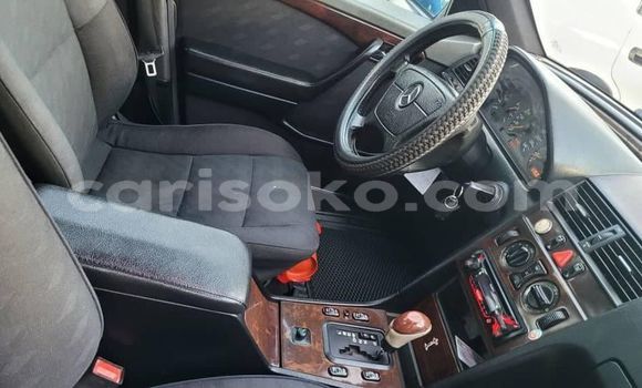 Buy Used Mercedes-Benz C180 coupe Silver Car in Kigali in Rwanda Buy Used Mercedes-Benz C180 coupe Silver Car in Kigali in Rwanda