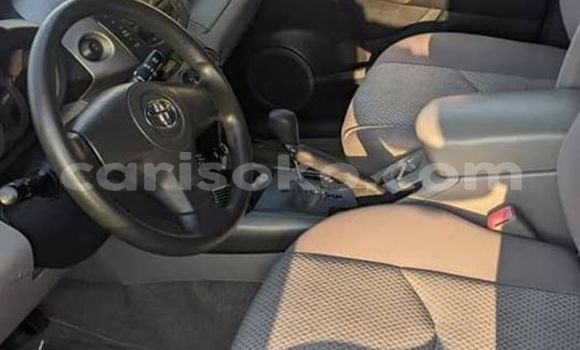 اشتري مستعمل Toyota RAV4 Noir سيارة في Kigali في Rwanda اشتري مستعمل Toyota RAV4 Noir سيارة في Kigali في Rwanda