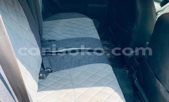 اشتري مستعمل Toyota RAV4 Beige سيارة في Kigali في Rwanda اشتري مستعمل Toyota RAV4 Beige سيارة في Kigali في Rwanda