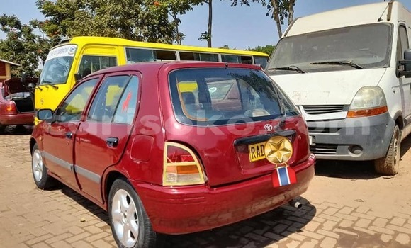 Sayi Na hannu Toyota Starlet Rouge Mota in Kigali a Rwanda Sayi Na hannu Toyota Starlet Rouge Mota in Kigali a Rwanda