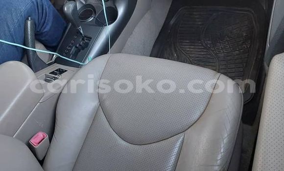 Sayi Na hannu Toyota RAV4 Gris Mota in Kigali a Rwanda Sayi Na hannu Toyota RAV4 Gris Mota in Kigali a Rwanda