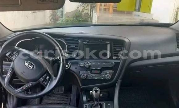 اشتري مستعمل Kia K5 Bleu سيارة في Kigali في Rwanda اشتري مستعمل Kia K5 Bleu سيارة في Kigali في Rwanda