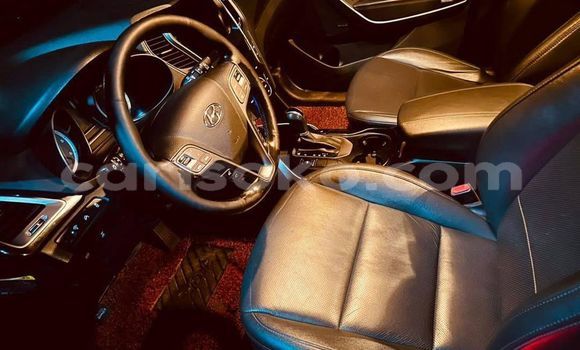 Buy Used Hyundai Santa Fe Silver Car in Kigali in Rwanda Buy Used Hyundai Santa Fe Silver Car in Kigali in Rwanda