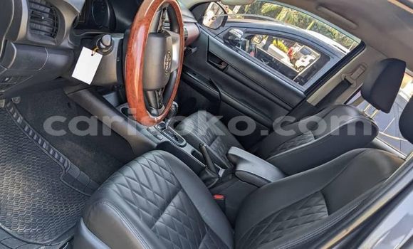 Buy Used Toyota Hiluxe VIGO Silver Car in Kigali in Rwanda Buy Used Toyota Hiluxe VIGO Silver Car in Kigali in Rwanda