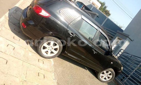 Buy Used Hyundai Santa Fe Black Car in Kigali in Rwanda Buy Used Hyundai Santa Fe Black Car in Kigali in Rwanda