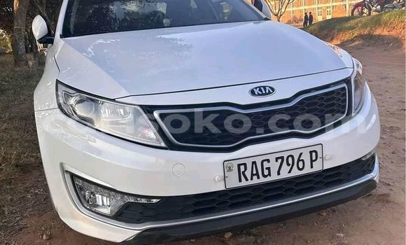 Buy Used Kia K5 White Car in Muhanga in Rwanda Buy Used Kia K5 White Car in Muhanga in Rwanda