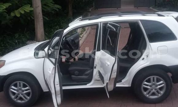 اشتري مستعمل Toyota RAV4 Blanc سيارة في Kigali في Rwanda اشتري مستعمل Toyota RAV4 Blanc سيارة في Kigali في Rwanda