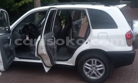 اشتري مستعمل Toyota RAV4 Blanc سيارة في Kigali في Rwanda اشتري مستعمل Toyota RAV4 Blanc سيارة في Kigali في Rwanda