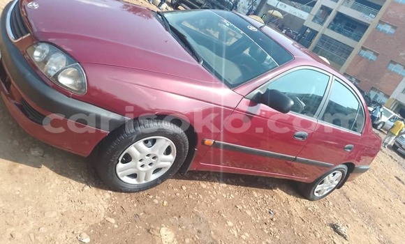 اشتري مستعمل Toyota Avensis Rouge سيارة في Kigali في Rwanda اشتري مستعمل Toyota Avensis Rouge سيارة في Kigali في Rwanda