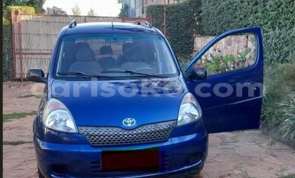 Buy Used Toyota Yaris Blue Car in Kigali in Rwanda Buy Used Toyota Yaris Blue Car in Kigali in Rwanda