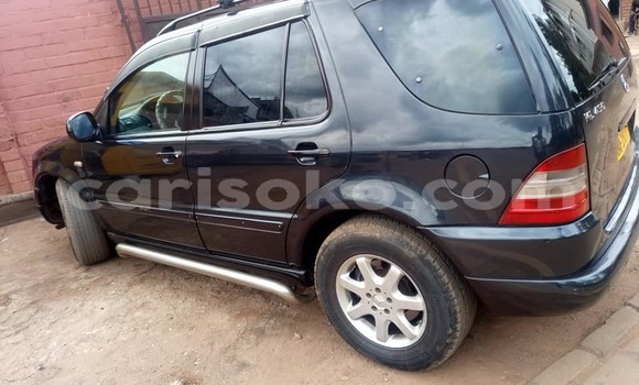اشتري مستعمل Mercedes-Benz ML–Class Noir سيارة في Kigali في Rwanda اشتري مستعمل Mercedes-Benz ML–Class Noir سيارة في Kigali في Rwanda