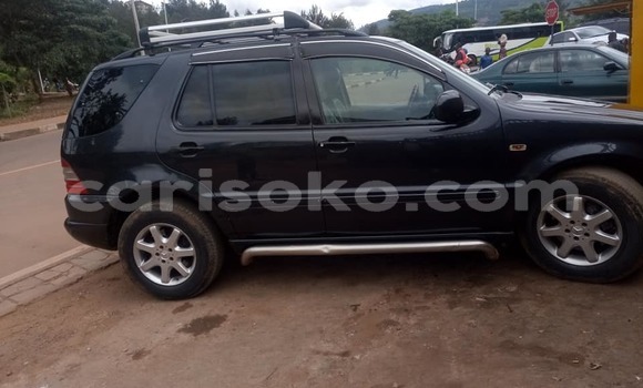 اشتري مستعمل Mercedes-Benz ML–Class Noir سيارة في Kigali في Rwanda اشتري مستعمل Mercedes-Benz ML–Class Noir سيارة في Kigali في Rwanda