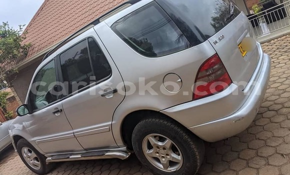 اشتري مستعمل Mercedes-Benz ML–Class Beige سيارة في Kigali في Rwanda اشتري مستعمل Mercedes-Benz ML–Class Beige سيارة في Kigali في Rwanda