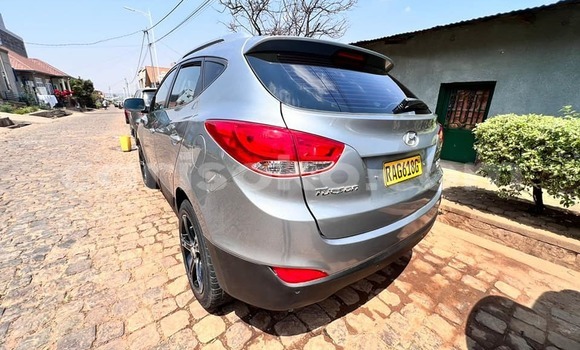 اشتري مستعمل Hyundai Tucson Gris سيارة في Kigali في Rwanda اشتري مستعمل Hyundai Tucson Gris سيارة في Kigali في Rwanda